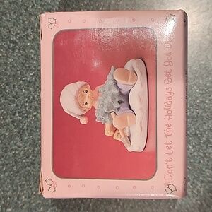 NIB Vintage precious moments figurine dont let the holidays get you down